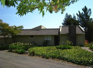2299 Knolls Dr, Santa Rosa, CA 95405