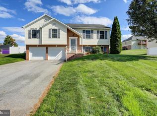 108 McCulloch Rd, Shippensburg, PA 17257