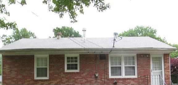 2nd image of 165 De Smet Dr