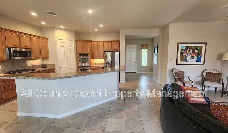 81566 Avenida Sombra — Photo 9
