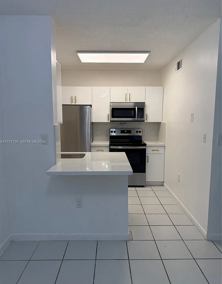 Greentree Condo Ii — Photo 4