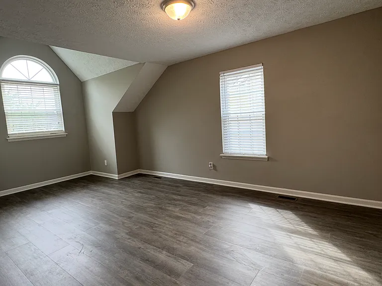 4795 Moss Creek Dr — Photo 16