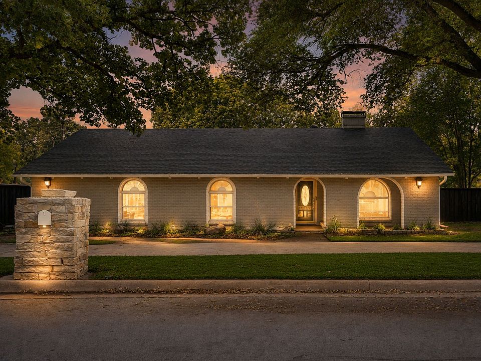 1st image of 3911 Shady Valley Dr
