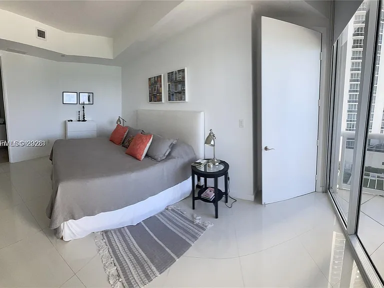 15811 Collins Ave #803 — Photo 18