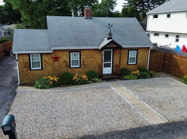 200 Webster Ave, Marshfield, MA 02050