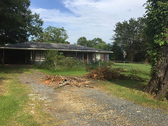 3rd image of 310 Shady Oaks Dr
