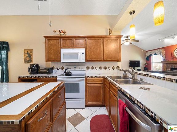 4th image of 921 Northern Dancer Dr