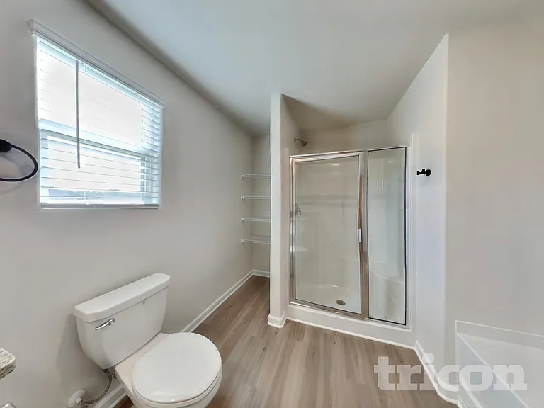 260 Chedworth Dr — Photo 9