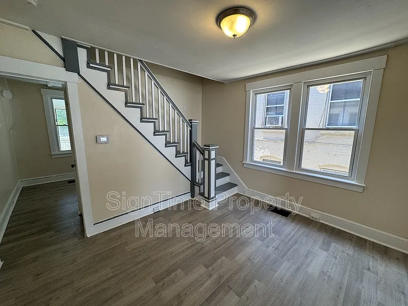 2 bed, 1.0 bath, 1200 sqft, $1,150 — Photo 3