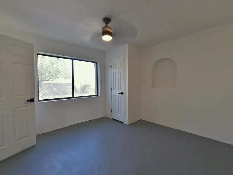 1211 S 9th Ave — Photo 10