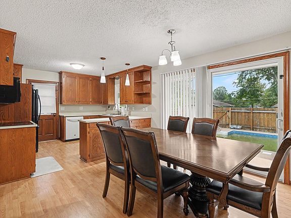2nd image of 2728 119th Ave NW