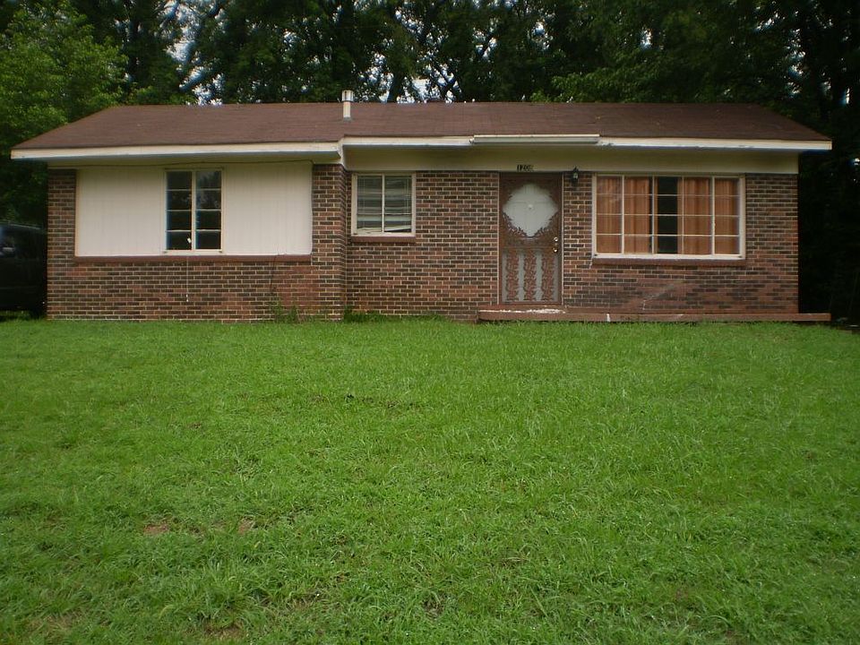 2nd image of 1208 Rayfield Dr
