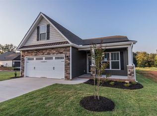 609 Ivywood Pl, Boiling Springs, SC 29316