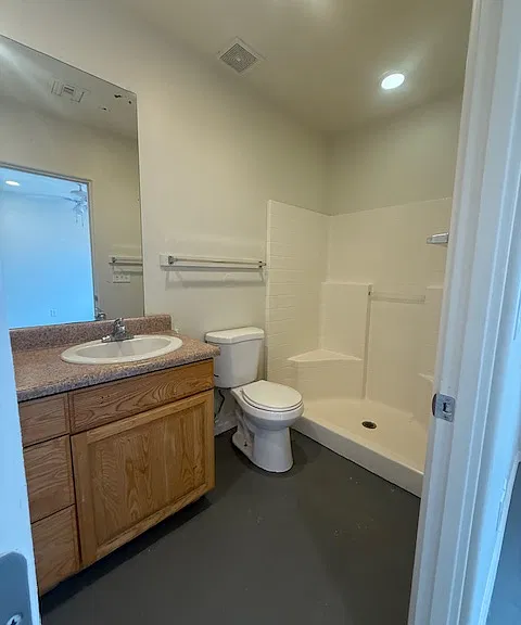 1021 E 24th St #1 — Photo 10