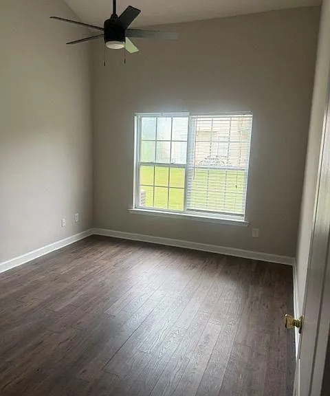 305 Fox Overlook — Photo 4