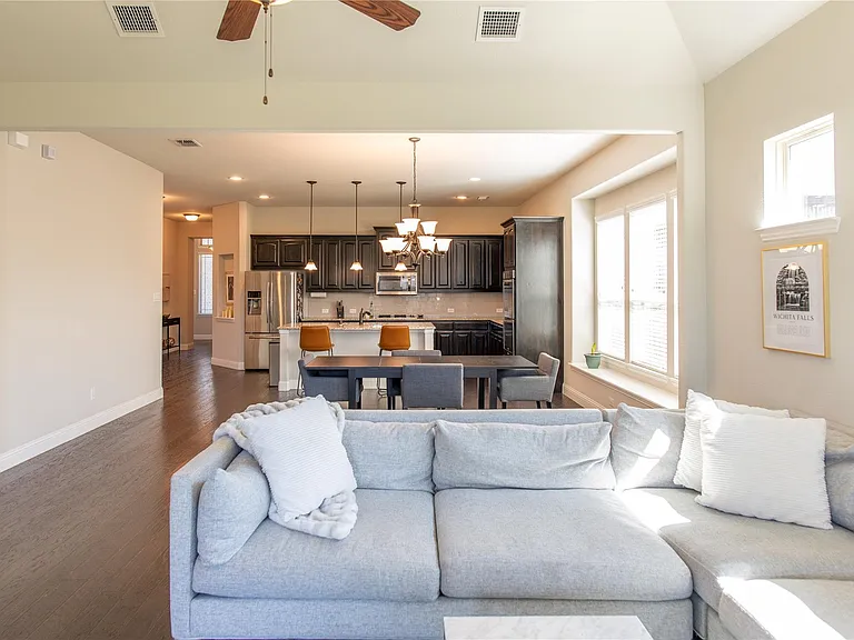 638 Brook Dr — Photo 12