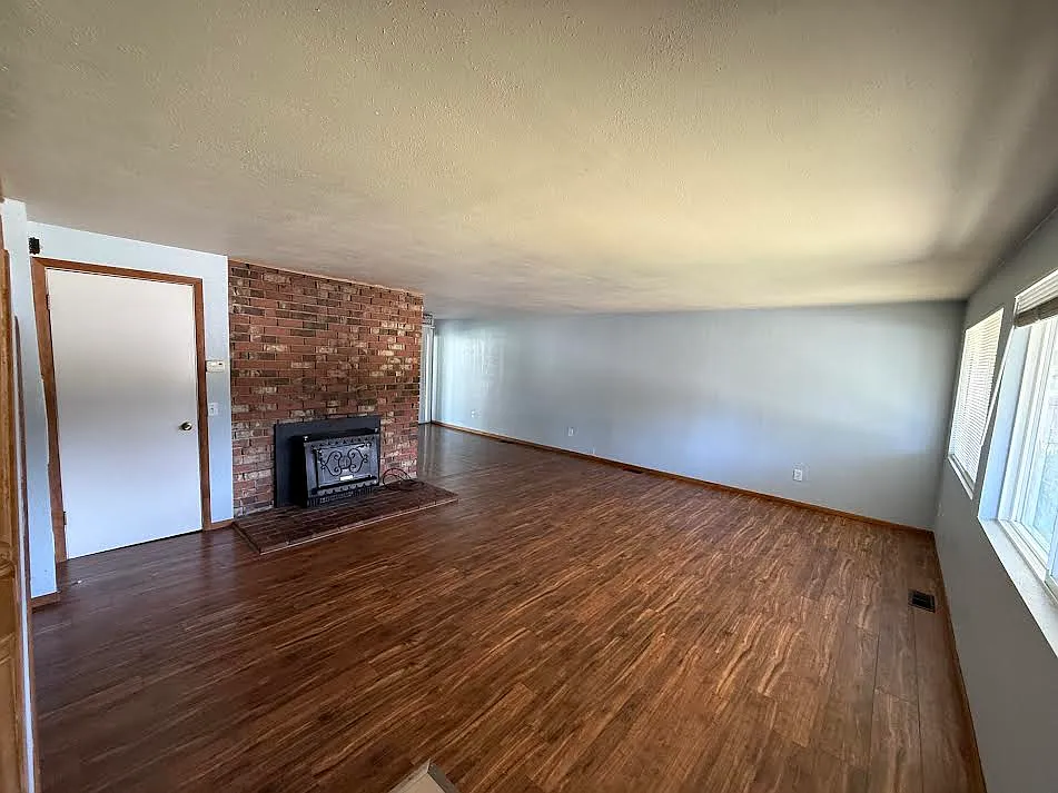 Building Photo - 1110 N 16th St