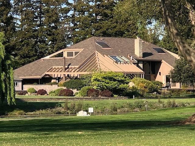 1st image of 694 E Greenview Ct