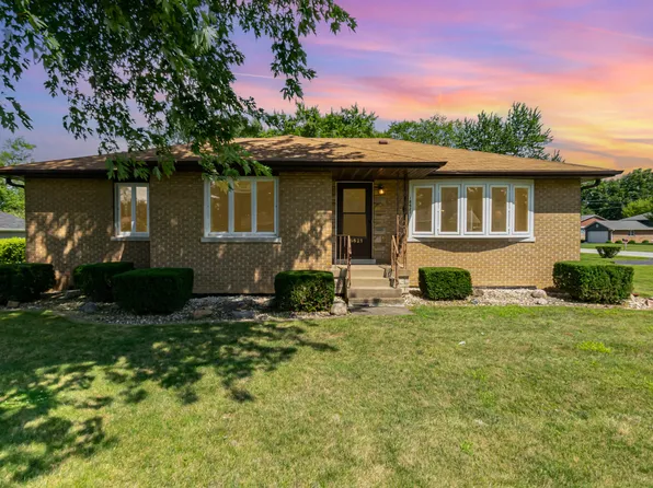 18621 Burnham Ave, Lansing, IL 60438