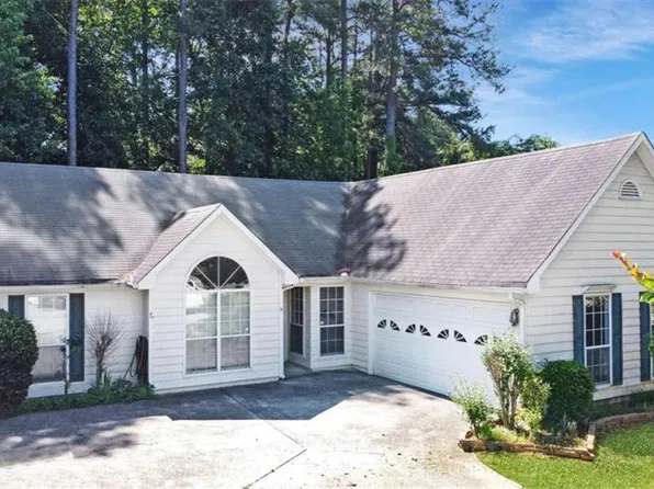 935 Kibbe Cir, Lawrenceville, GA 30044