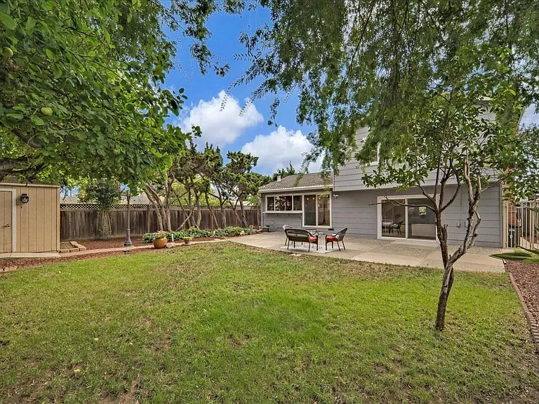 1673 Grizilo Dr — Photo 25