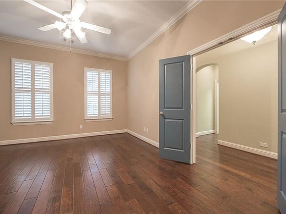 4th image of 2313 Pearl St