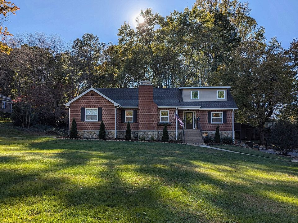 1st image of 317 Balsam Dr