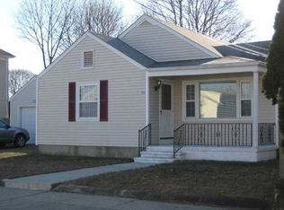 176 W Lawn Ave, Pawtucket, RI 02860