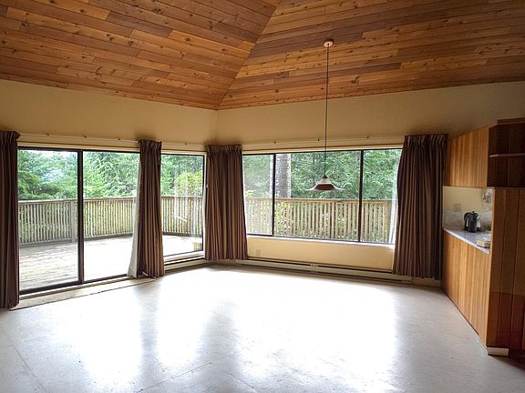 5th image of 427 Collingwood Rd