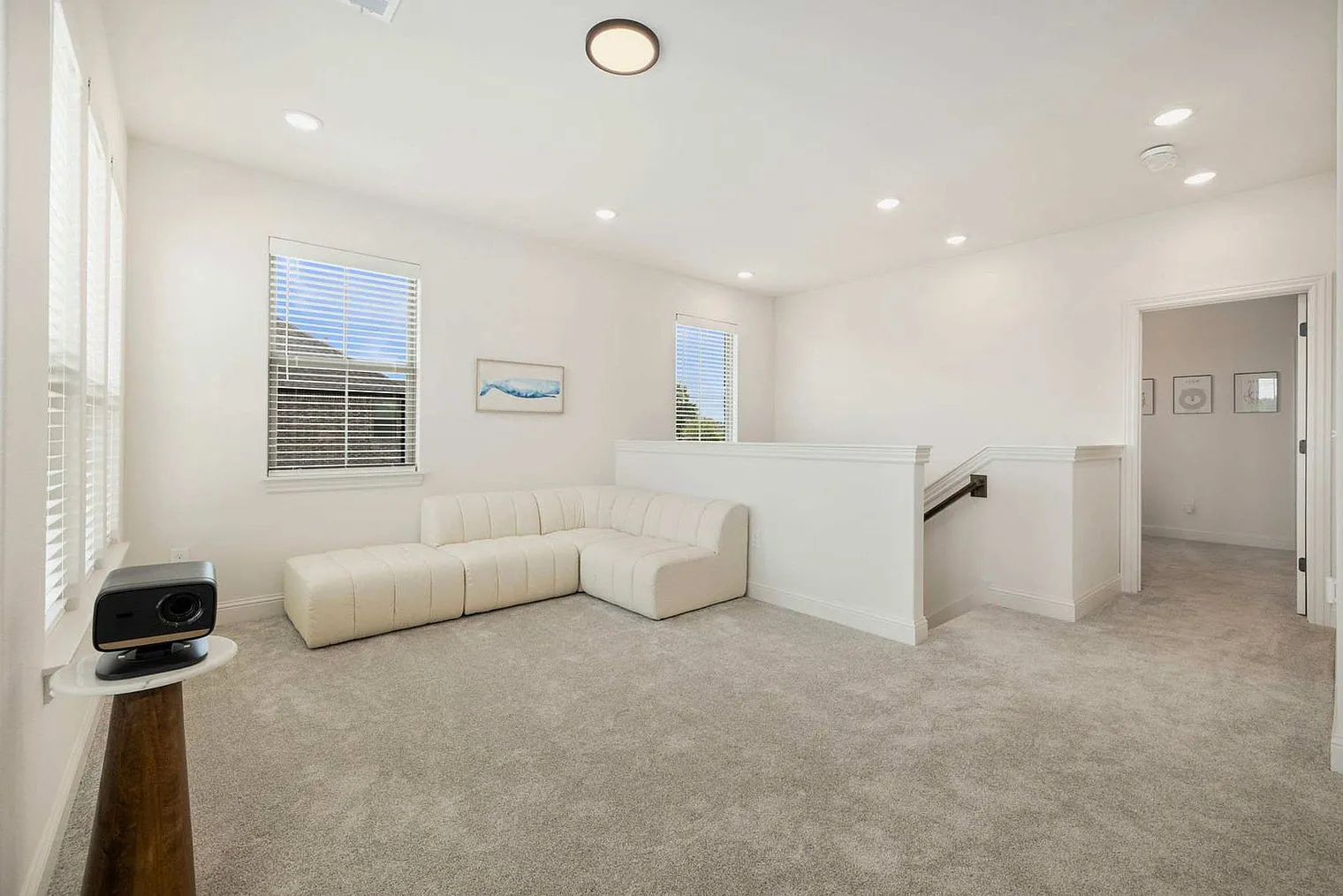 4 bed, 3.0 bath, 2572 sqft, $6,852 — Photo 2