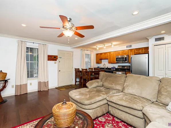 4618 Alvin Dark Ave APT 4, Baton Rouge, LA 70820