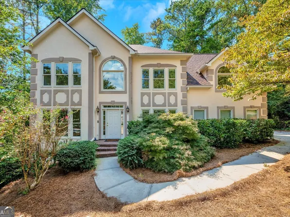 3333 Trails End Rd NE, Roswell, GA 30075