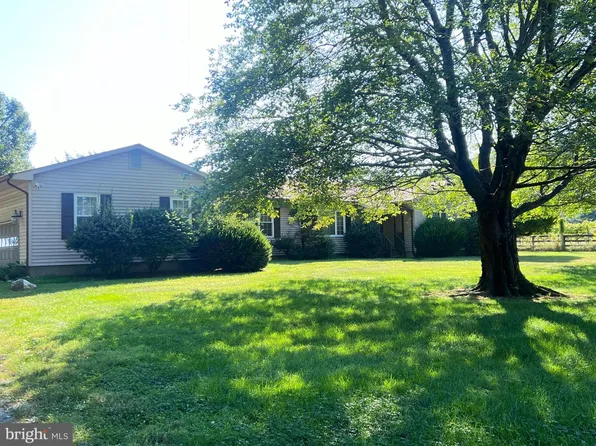 16120 Mountain Ridge Ln, Purcellville, VA 20132