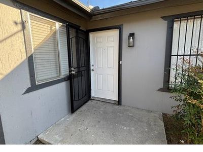 1490 N 1st St, Fresno, CA, 93703