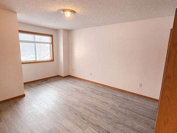 3rd image of 1255 Crystal Pl E