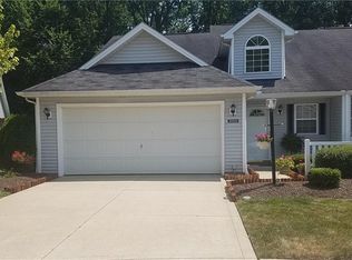 30231 Sugar Sand Ln #14A, North Olmsted, OH