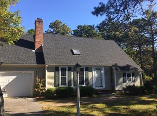 17 Wintergreen Rd, Mashpee, MA 02649
