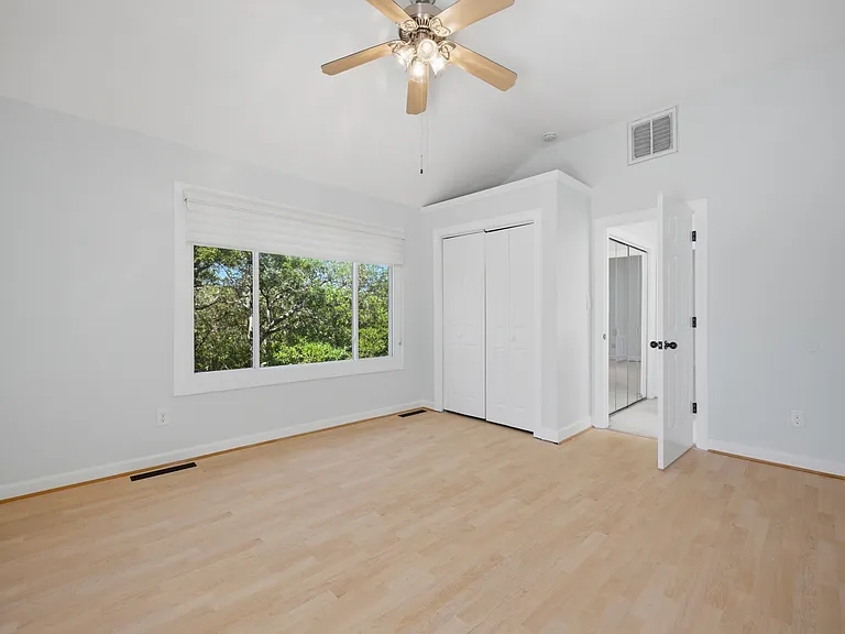 3848 Surry Rd — Photo 25