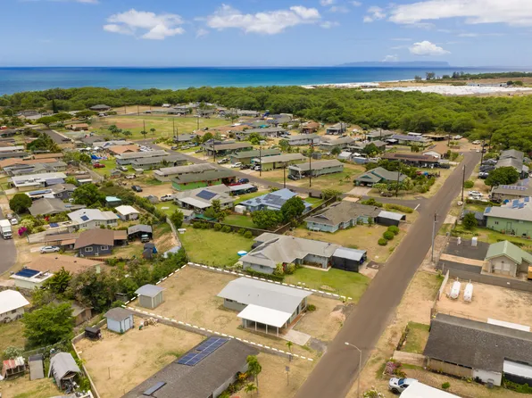 7756 Iwipolena Rd, Kekaha, HI 96752
