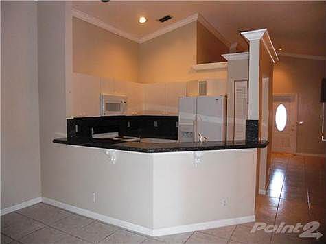 2nd image of 801 Sand Creek Cir