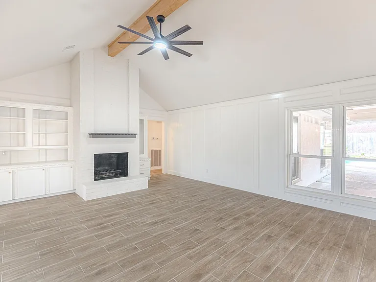 10519 Kirkwren Dr — Photo 12