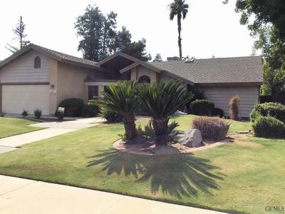 2001 Mountain Oak Rd, Bakersfield, CA, 93311