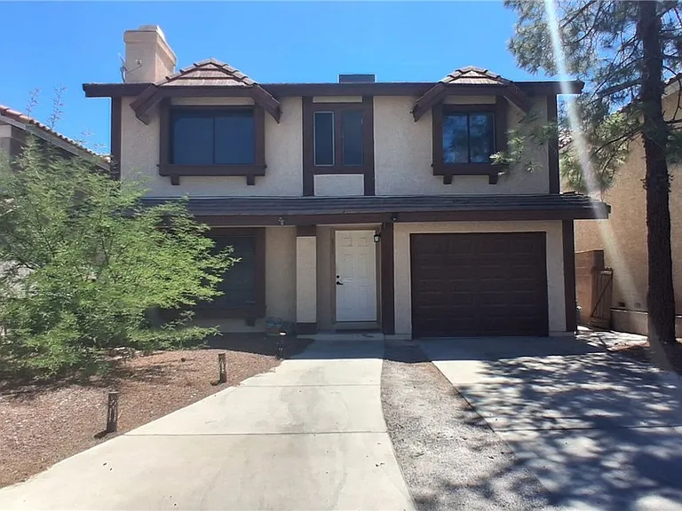 121 Logansberry Ln — Photo 32