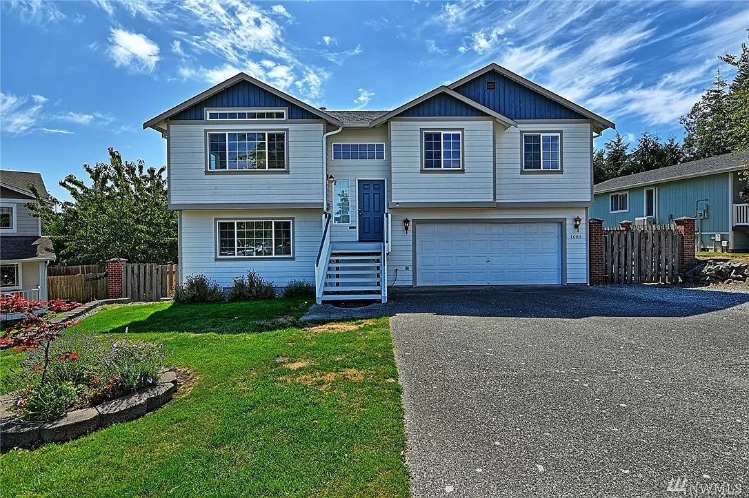 1061 Cascade Ln photo 1