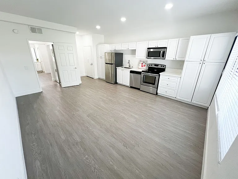 Park Place Apartments — Photo 2