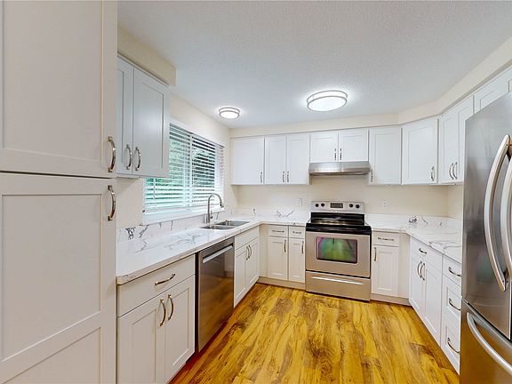 4th image of 1510 Riverview Drive NE