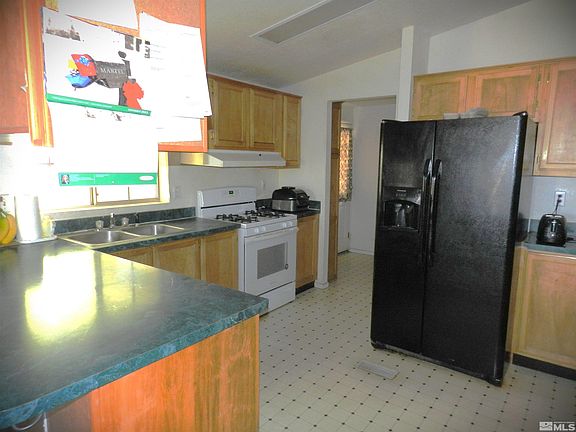 4th image of 4690 W Fir St