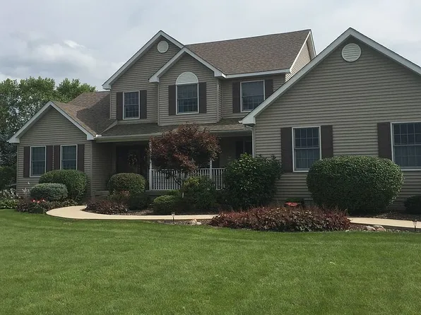 203 W Pritchard St, Annawan, IL 61234