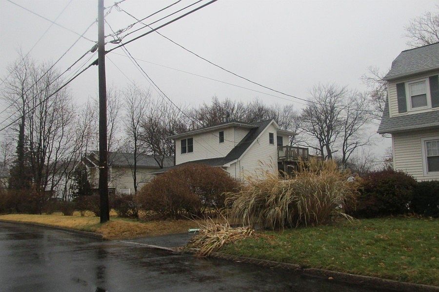 2nd image of 192 E Johnson Ave
