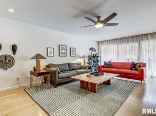 1212 S Grand Ave W APT 212, Springfield, IL 62704